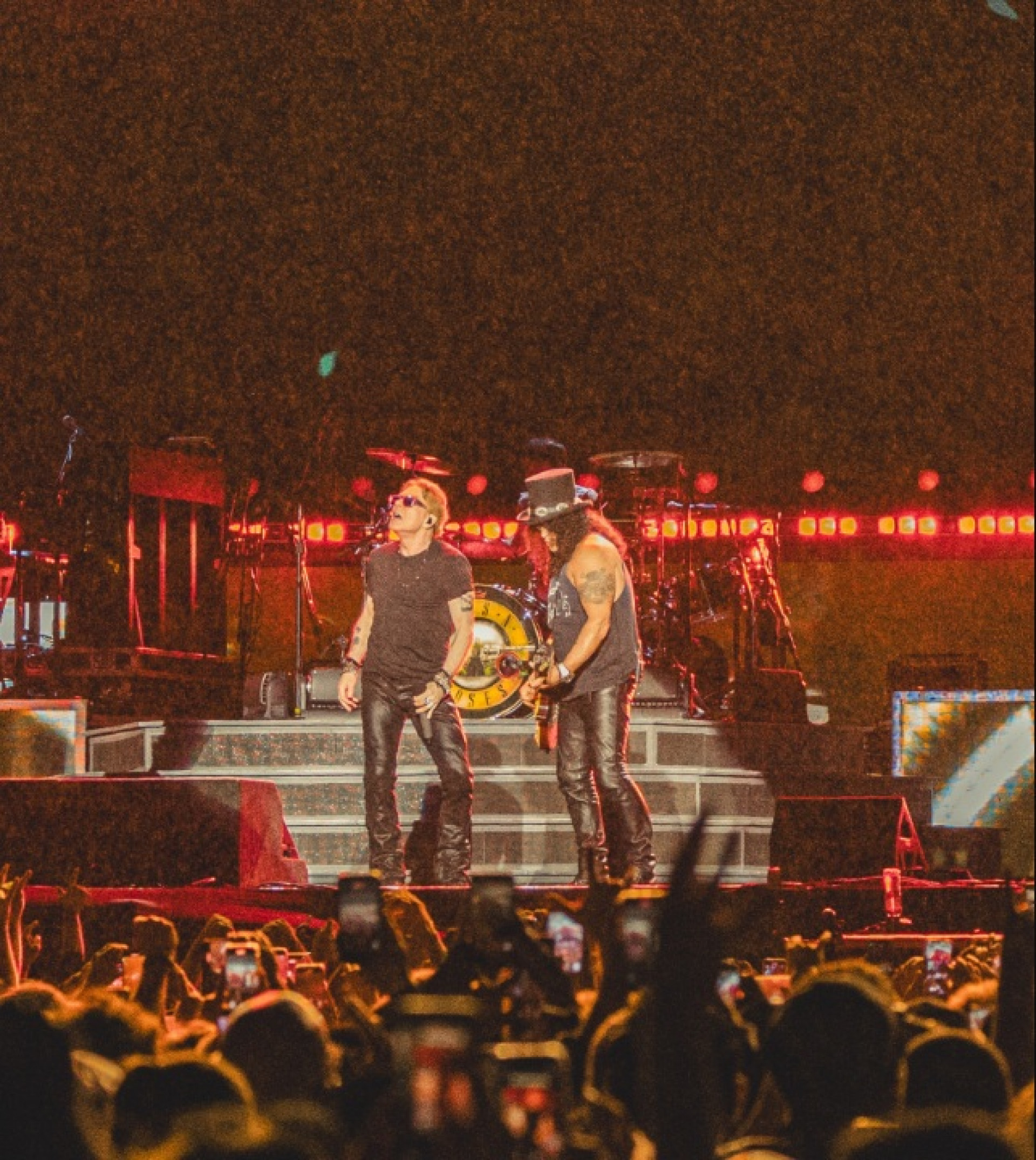 Axl Rose e Slash - Reprodução / X