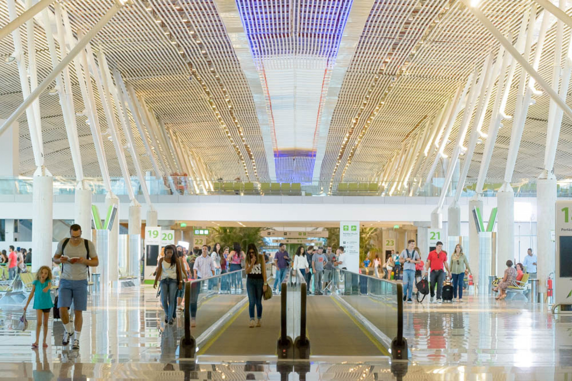 ICE começa a reforçar segurança em aeroportos dos EUA