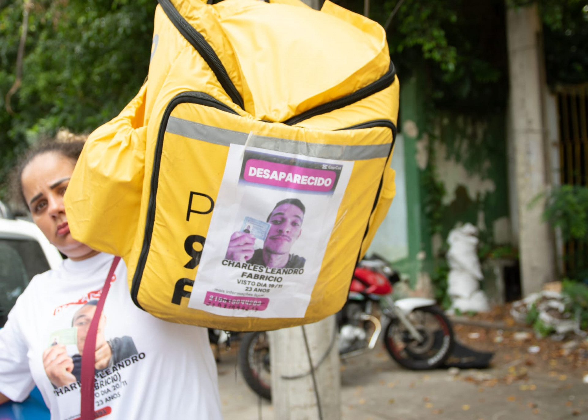 Jaqueline Conceição pede respostas da 99 sobre o paradeiro de Charles Leandro - Érica Martin / Agência O Dia
