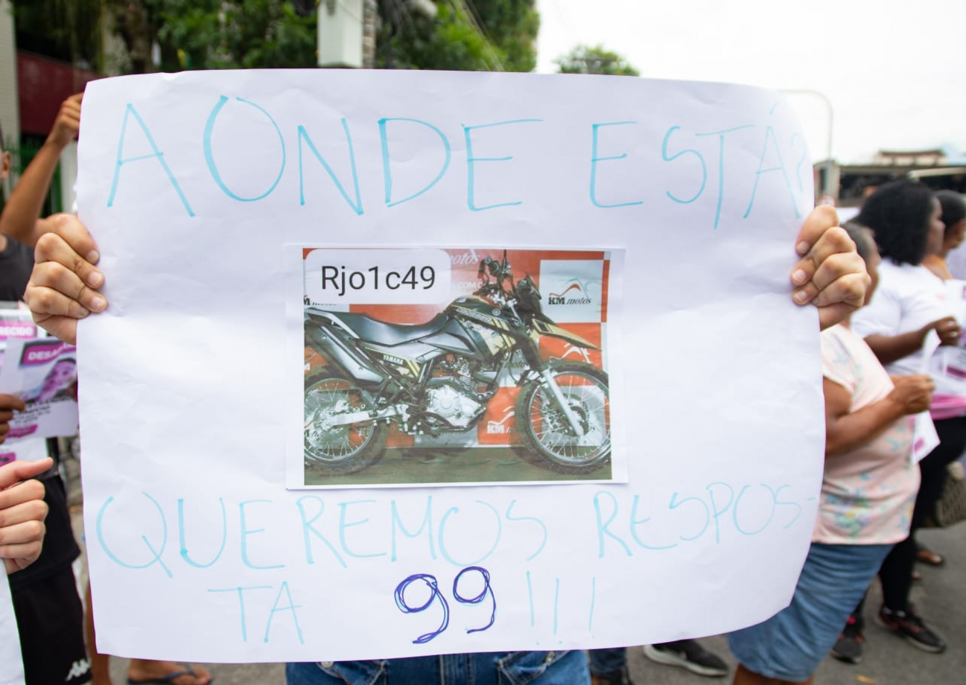 Jaqueline Conceição pede respostas da 99 sobre o paradeiro de Charles Leandro - Érica Martin / Agência O Dia