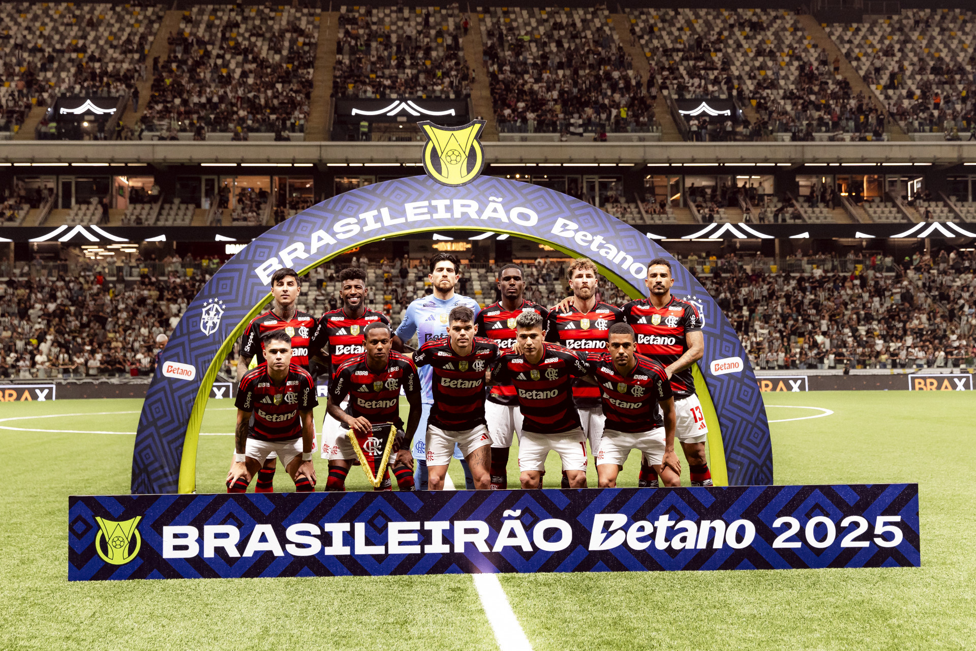 Time titular do Flamengo para encarar o Atlético-MG, na Arena MRV - Adriano Fontes / Flamengo