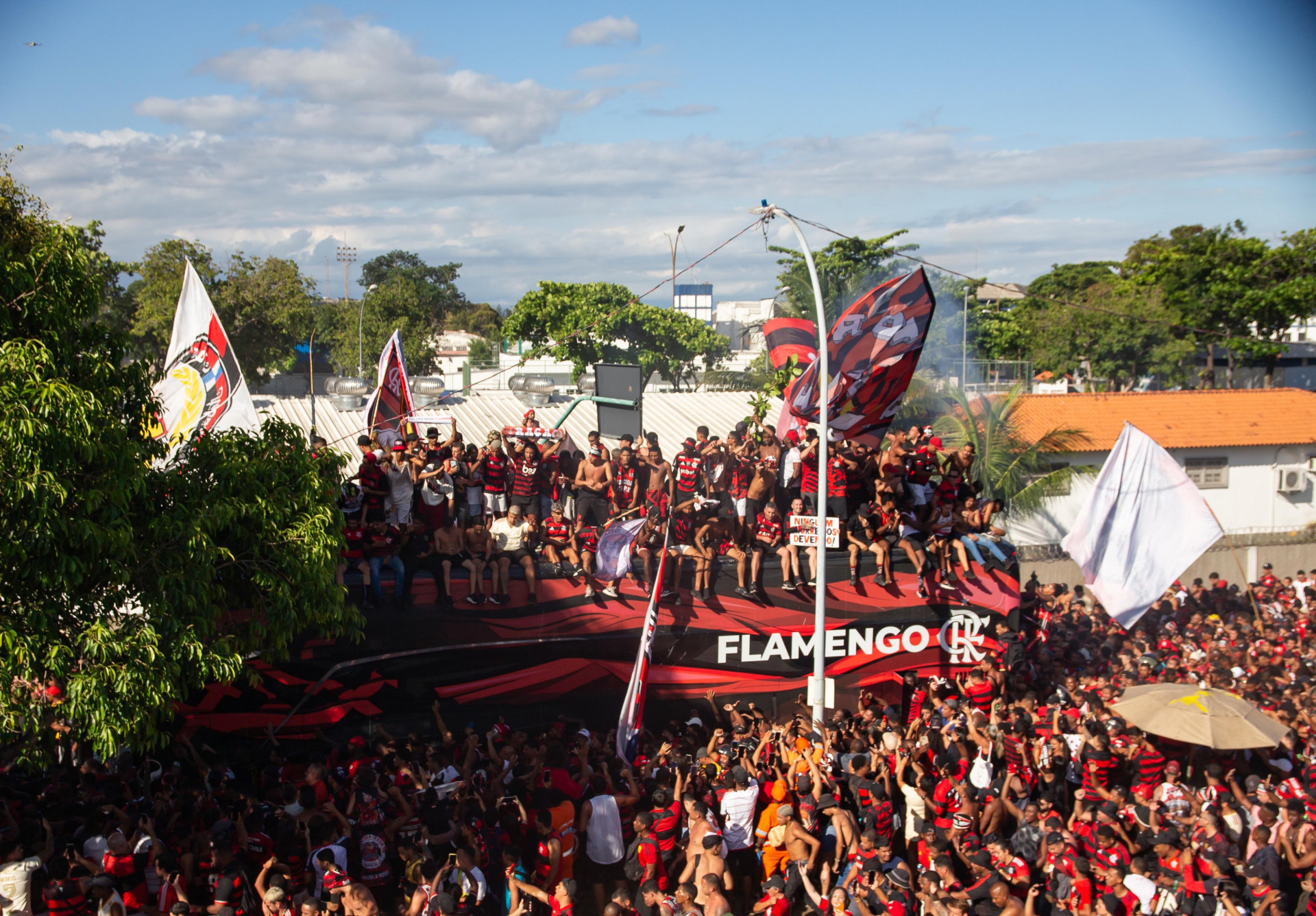 Torcedores do Flamengo fizeram festa no Galeão - Érica Martin/Agência O Dia