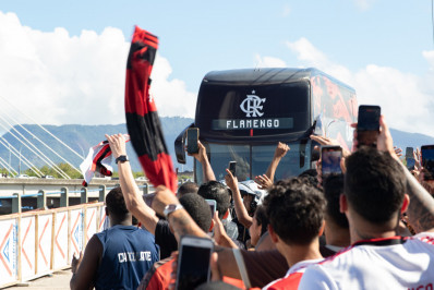 Zico parabeniza a torcida por festa no AeroFla: 'Apoio incansável'