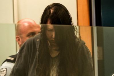 Mulher é condenada a prisão perpétua por matar filhos com overdose de medicamentos e esconder corpos