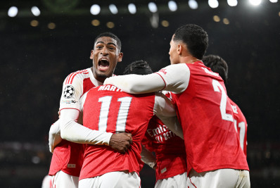 Arsenal supera Bayern em duelo pela liderança da Liga dos Campeões