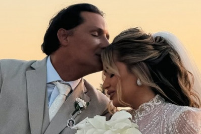 Filha de Joelma se casa com empresário da cantora