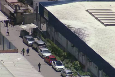 Operação na Maré tem três mortos e uma criança baleada