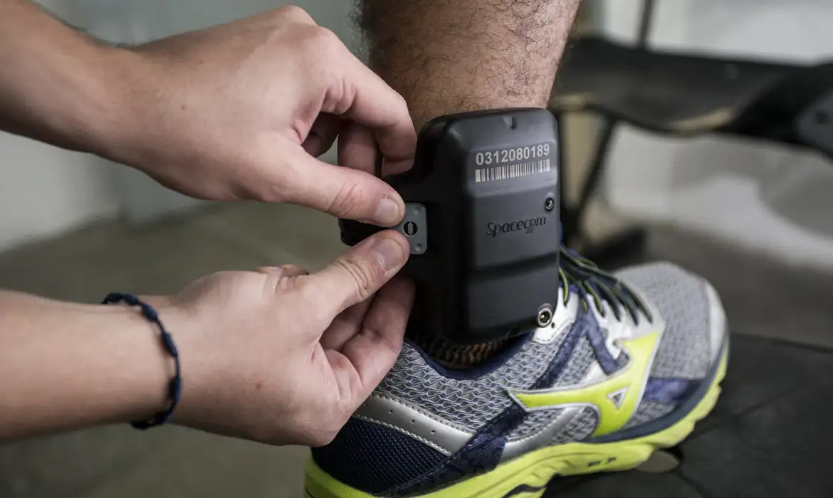 Câmara aprova aumento de prisão temporária de cinco para 15 dias