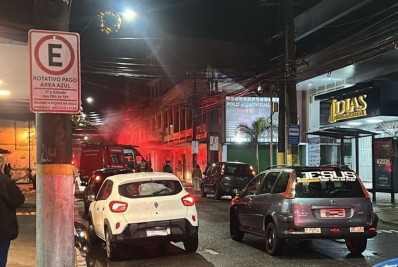 Pizzaria pega fogo na Rua Teresa