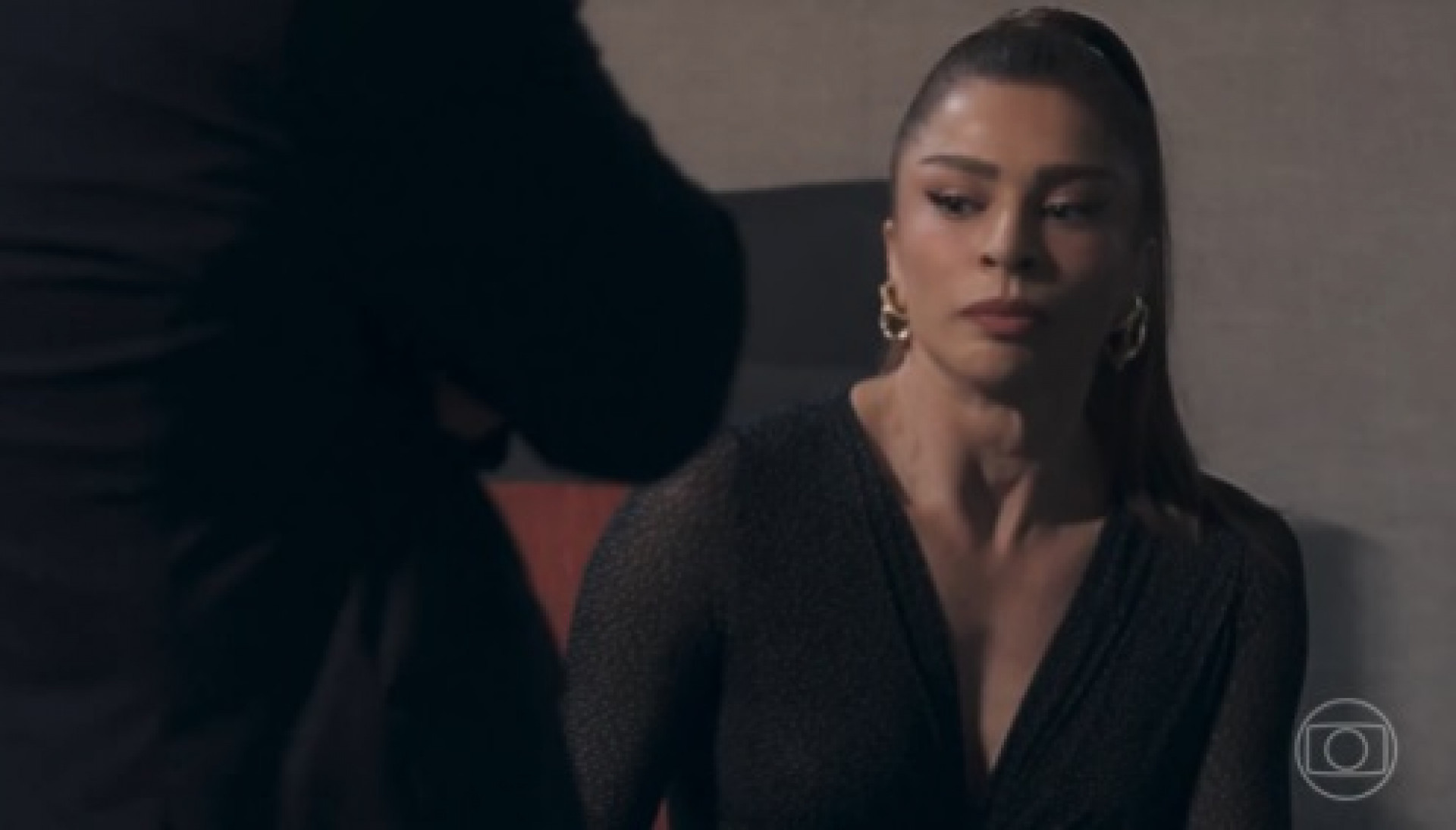 Personagem de Grazi Massafera citou Complexo da Papuda em cena de 'Três Graças' - Reprodução de Vídeo