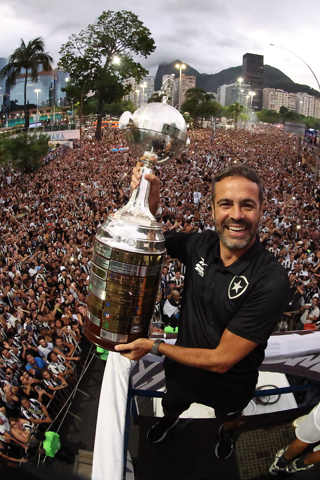 Artur Jorge na festa do título da Libertadores