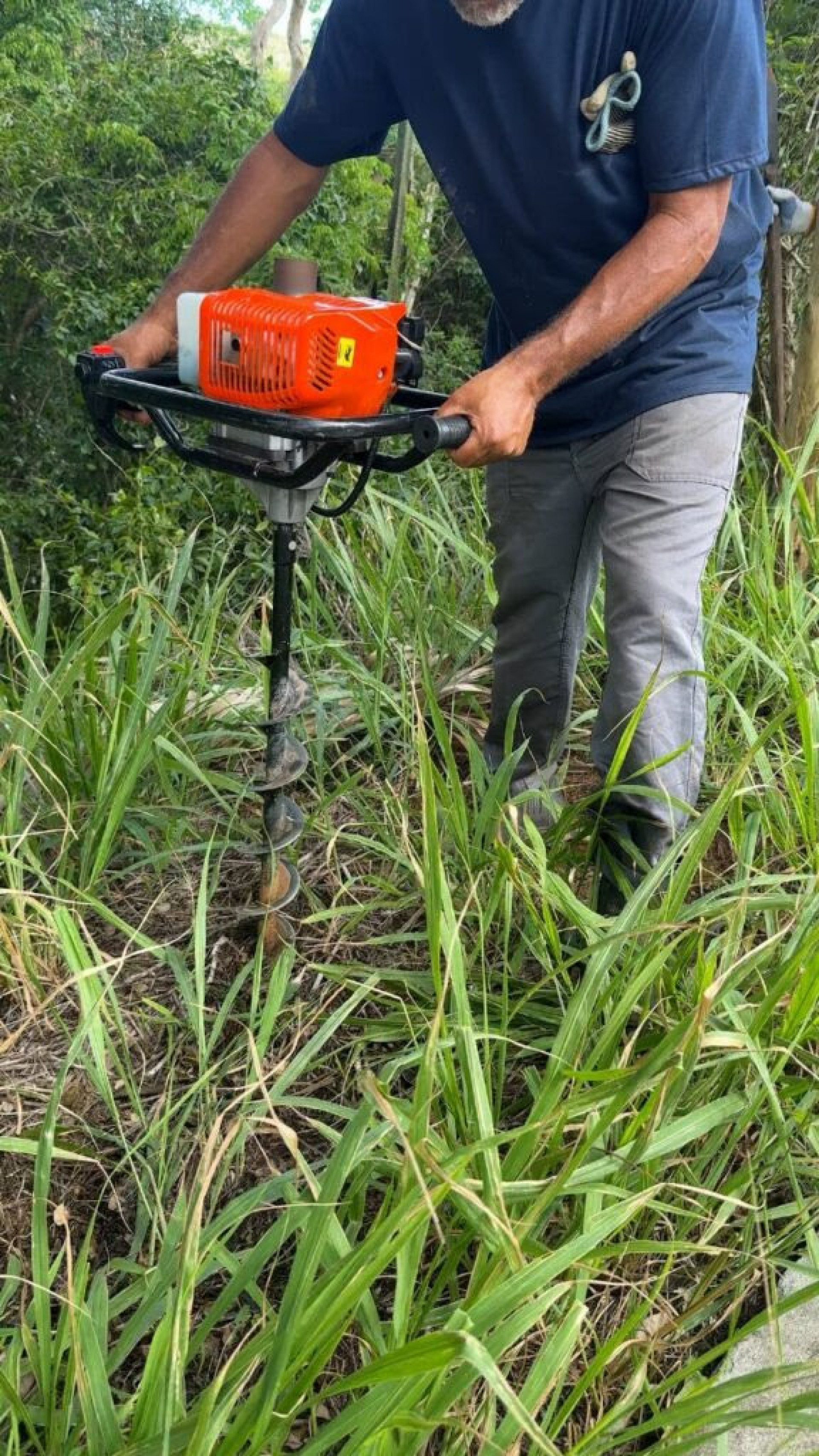 Cercamento de áreas públicas e de interesse ambiental  - Ascom