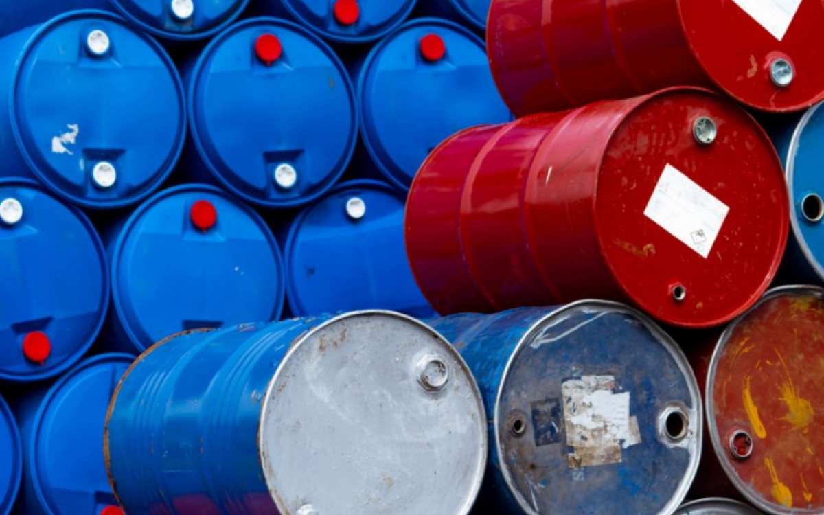 Na média das refinarias brasileiras, o diesel está 8% mais barato no Brasil do que no exterior e a gasolina 5% mais cara