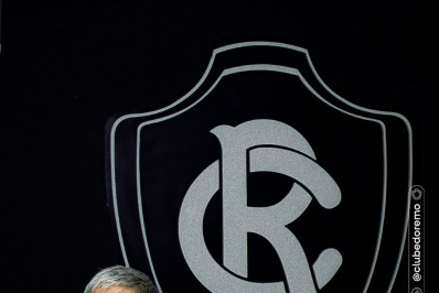 Clube da Série A negocia compra de meia-atacante do Botafogo