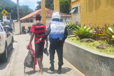 Foragido por tráfico de drogas é preso pelo Segurança Presente no Centro