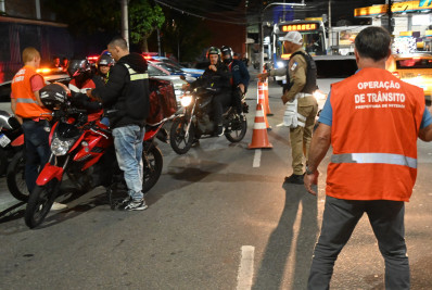 Ação da Prefeitura em Santa Rosa autua 22 motos por irregularidades no escapamento