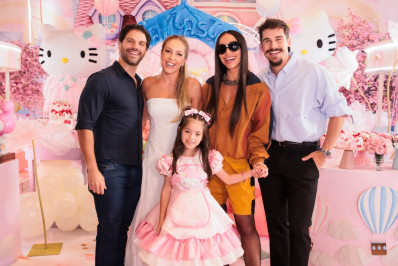 Zoe, filha de Sabrina Sato e Duda Nagle, completa 7 anos