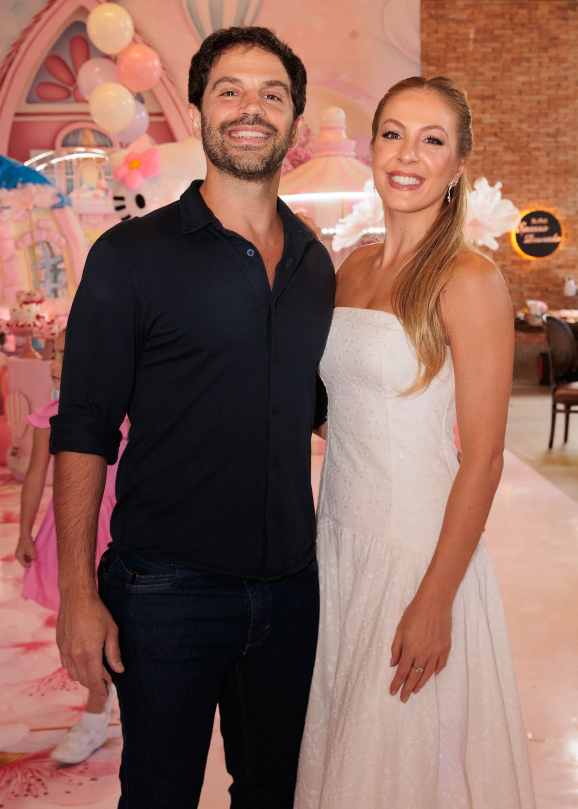 Duda Nagle e a namorada, Mariane Heller - Manuela Scarpa/Brazil News