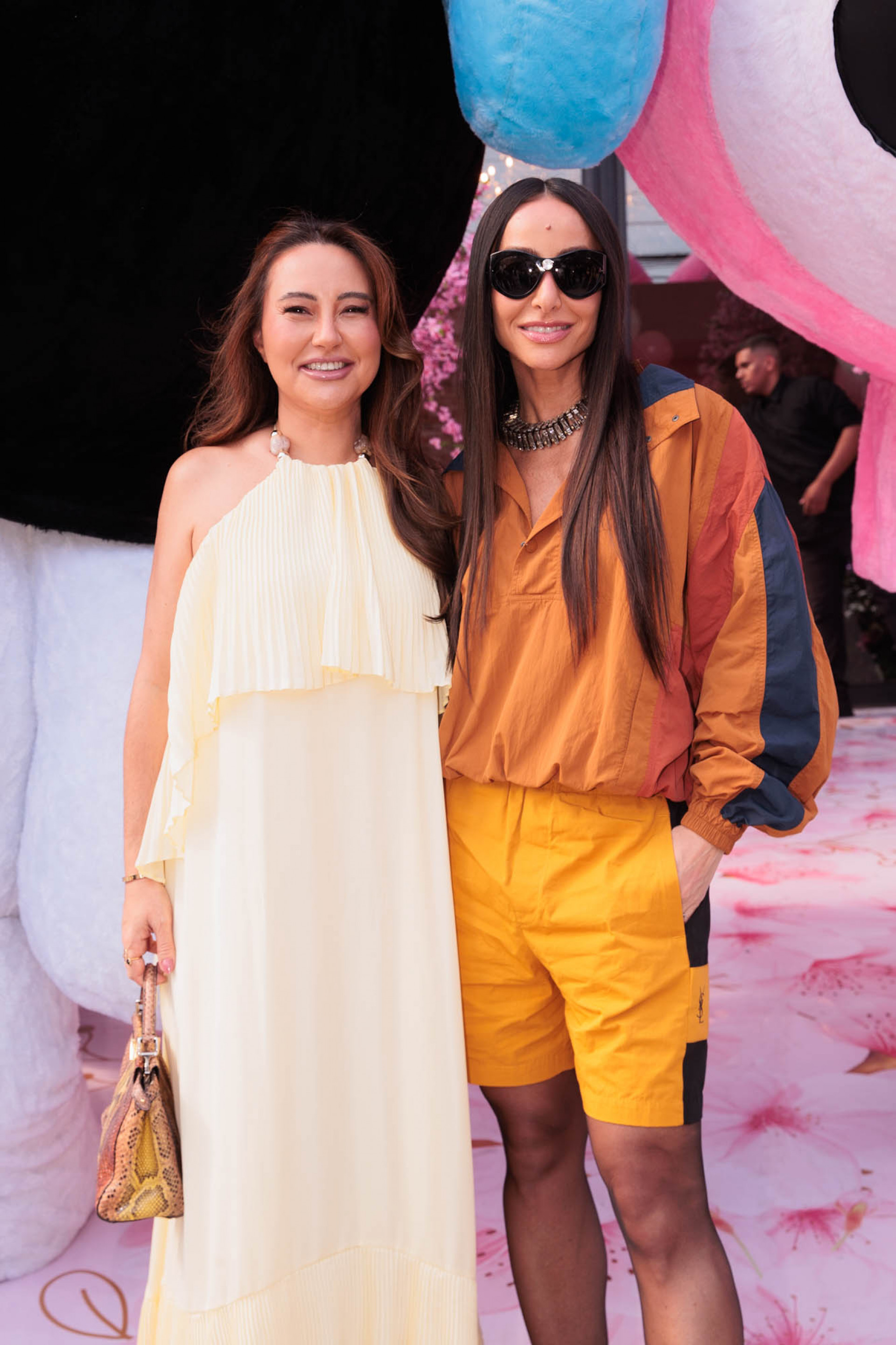 Sabrina e Karina Sato - Manuela Scarpa/Brazil News