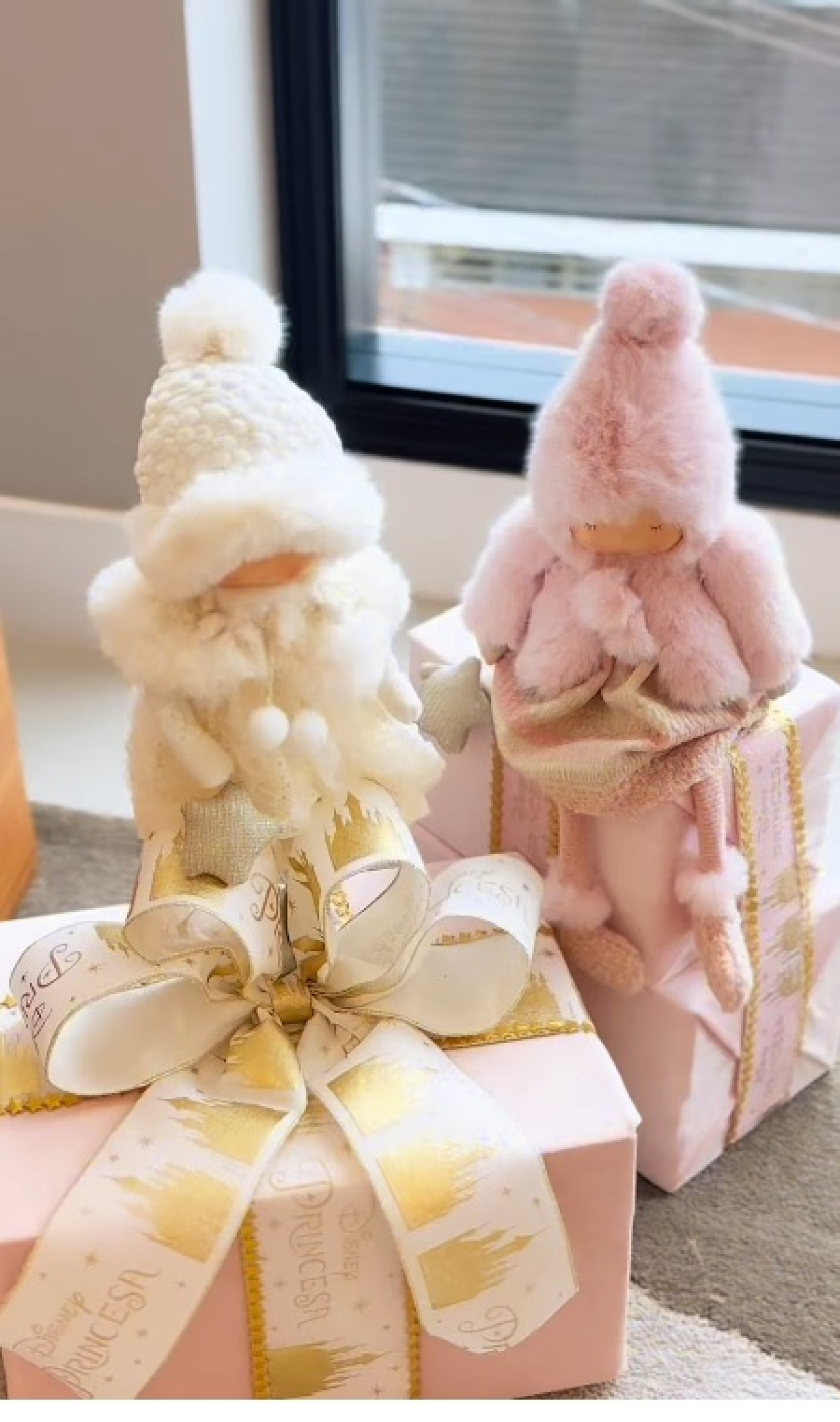 Bonecos em decoração natalina - Reprodução / Instagram