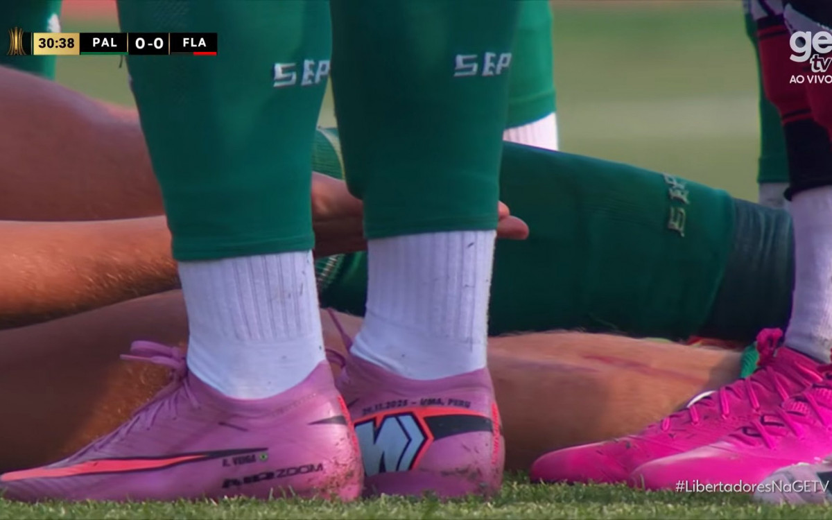 Pulgar deu entrada violenta na canela de Bruno Fuchs, mas recebeu apenas cartão amarelo