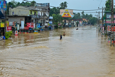 Ciclone deixa 120 mortos e 130 desaparecidos no Sri Lanka
