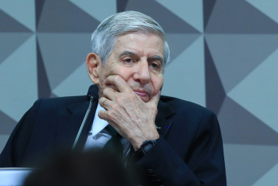 Moraes pede à defesa de Augusto Heleno exame inicial de Alzheimer e documentos sobre doença