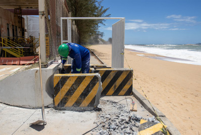 Intervenção na Praia do Cantinho muda rotina e fecha acesso por segurança em Macaé