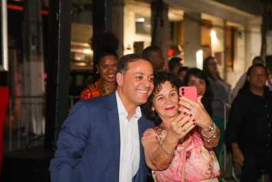 Niterói inaugura decoração de Natal com o brilho da Estrela de Morávia