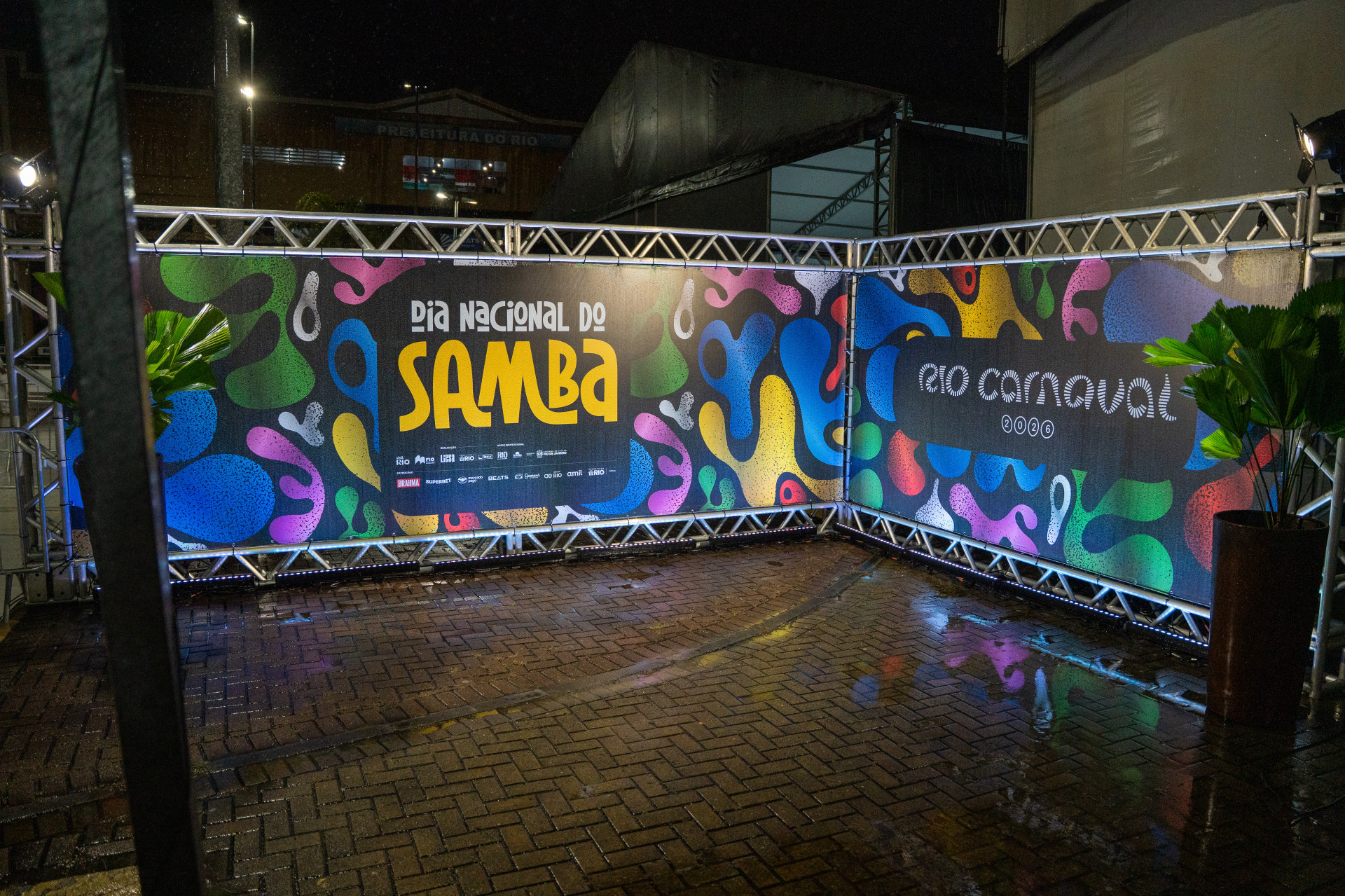 Dia Nacional do Samba é comemorado com mini desfiles do Grupo Especial da Cidade do Samba - Eduardo Hollanda / Rio Carnaval