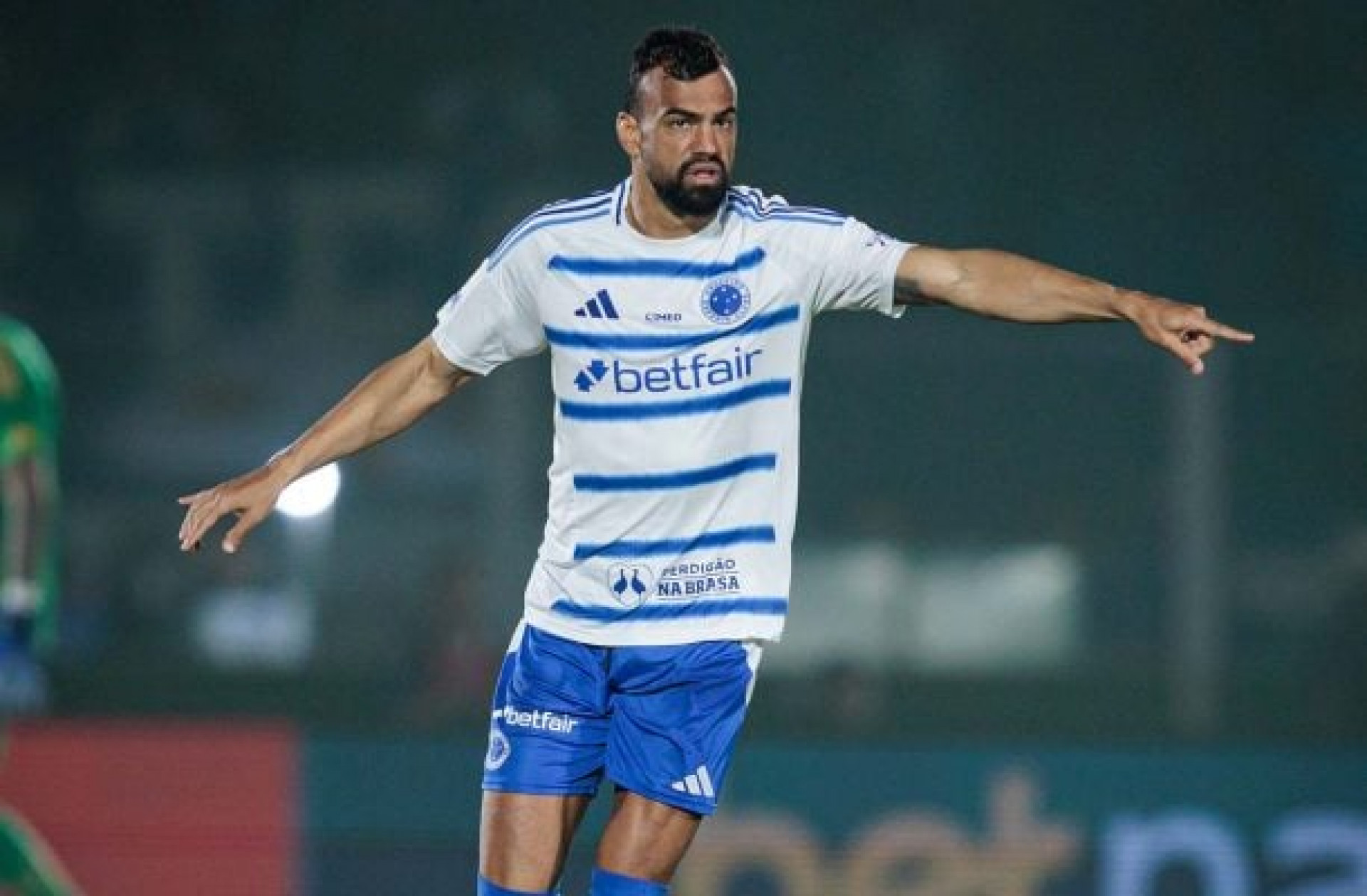 Fabr&iacute;cio Bruno lamenta empate do Cruzeiro com o Cear&aacute;: “Sentimento de tristeza”