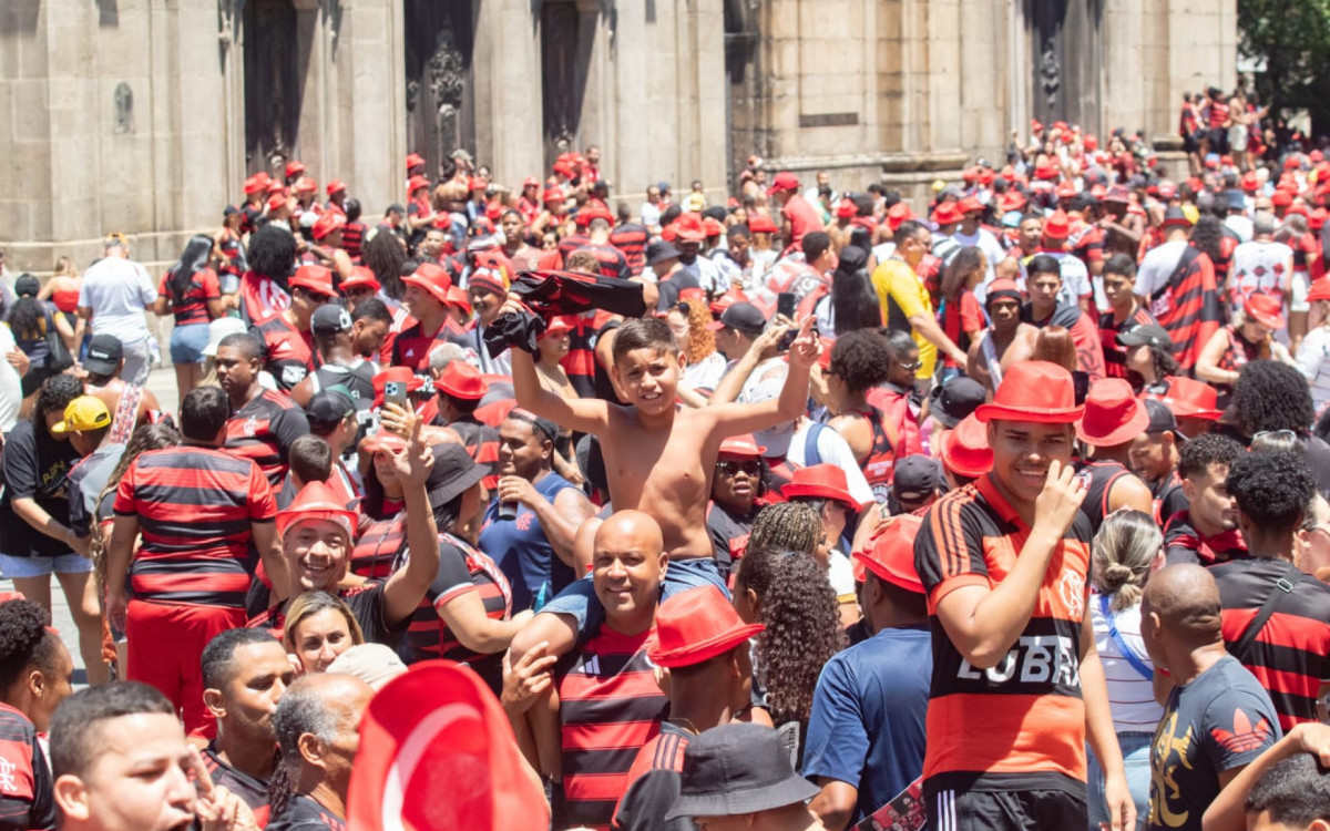 Torcedores do Flamengo comemoram título da Libertadores