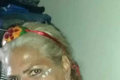 Morre aos 66 anos a ex-chacrete Lia Hollywood após um mês internada por ataque de pitbull em São Pedro da Aldeia