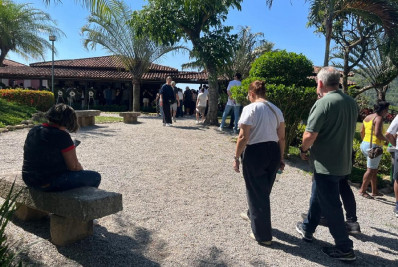 Amigos de Allane Pedrotti, assassinada no Cefet, se emocionam em despedida: 'Dor não vai passar'