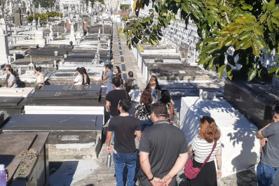 'Doce e dedicada': despedida à psicóloga executada no Cefet é marcada por homenagens