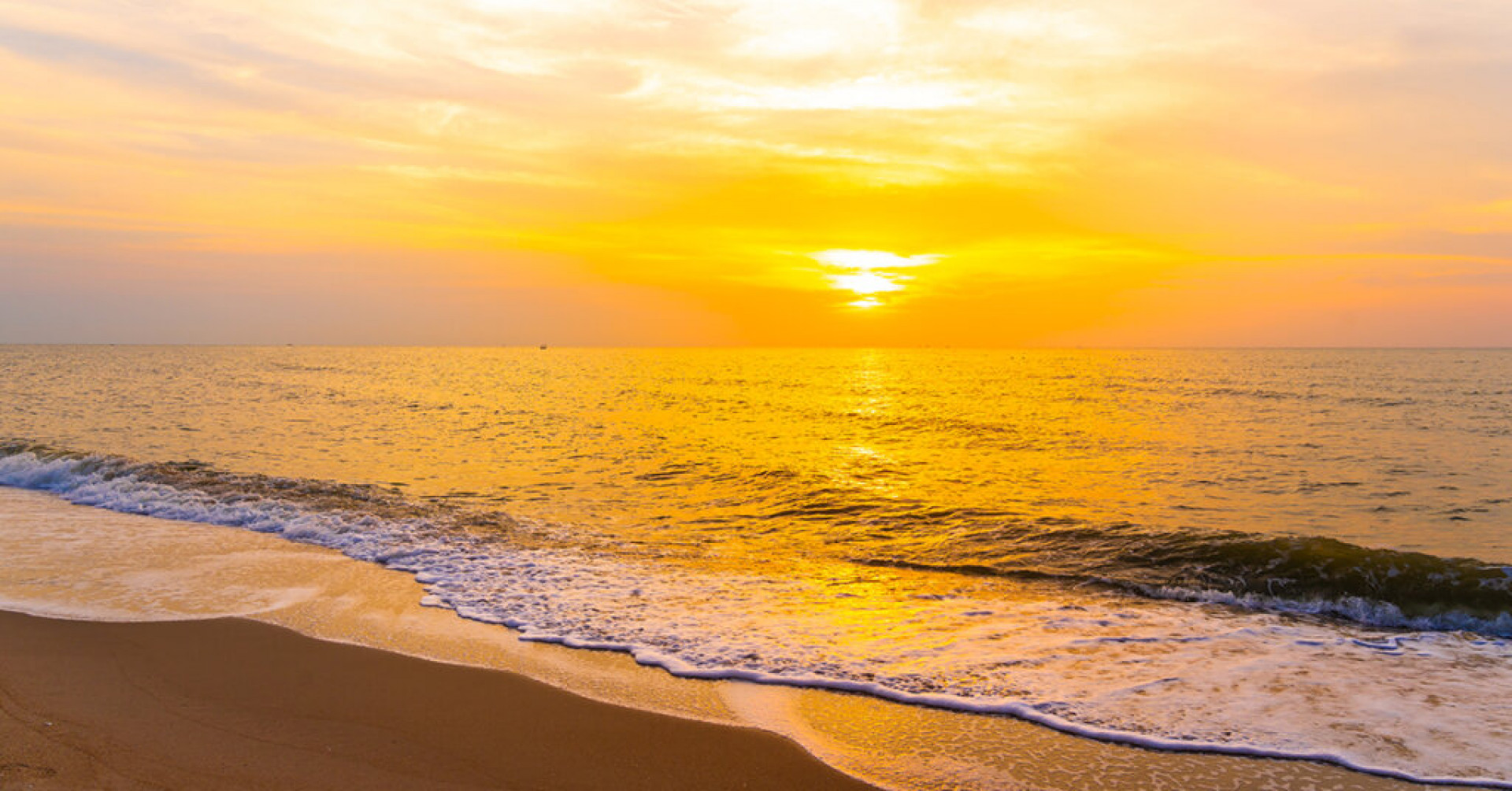 Beautiful outdoor landscape of sea and tropical beach at sunset or sunrise time for leisure travel and vacation