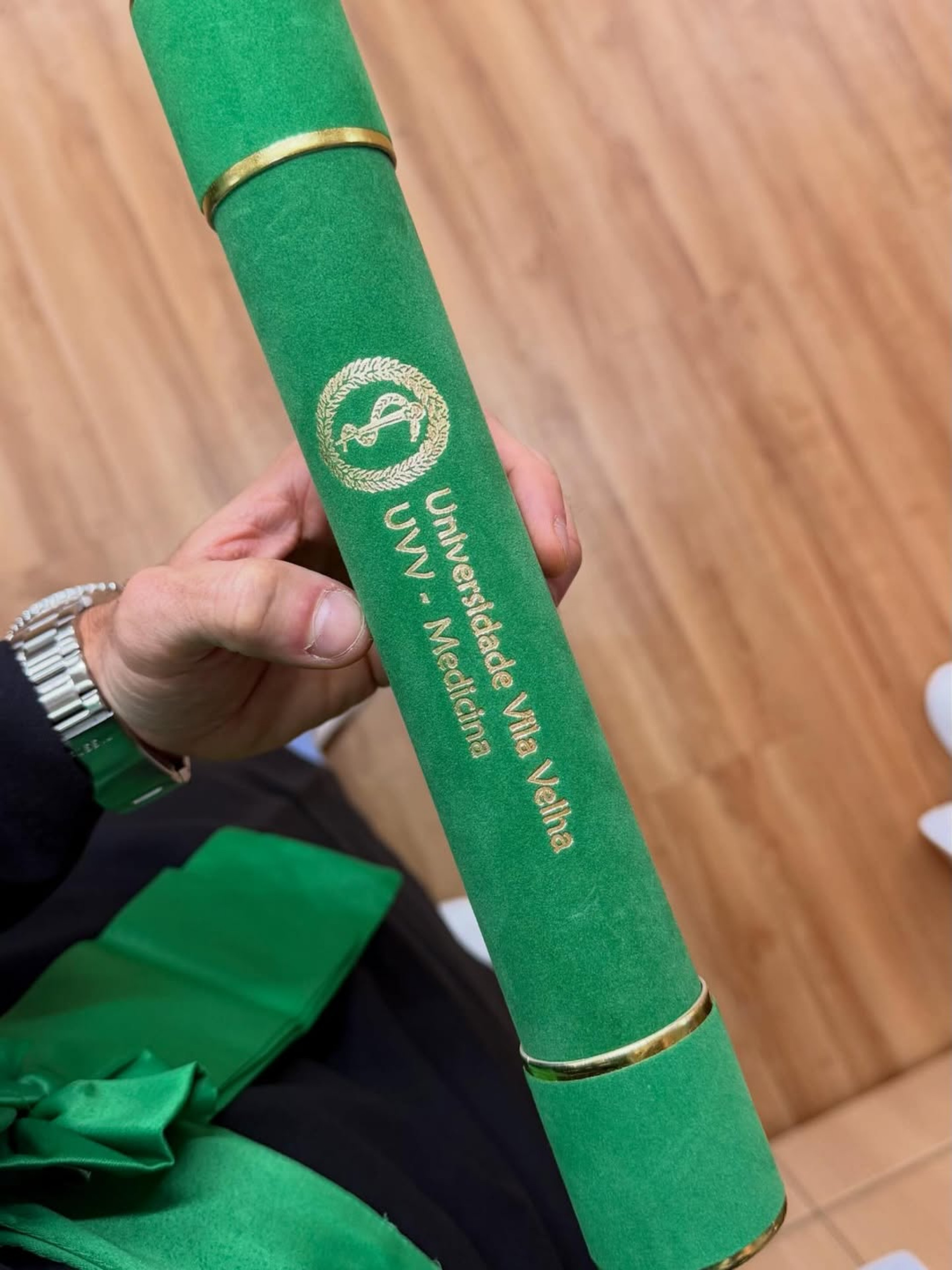 Lucas Bissoli recebeu o diploma de conclusão da faculdade de medicina  - Reprodução/Instagram 