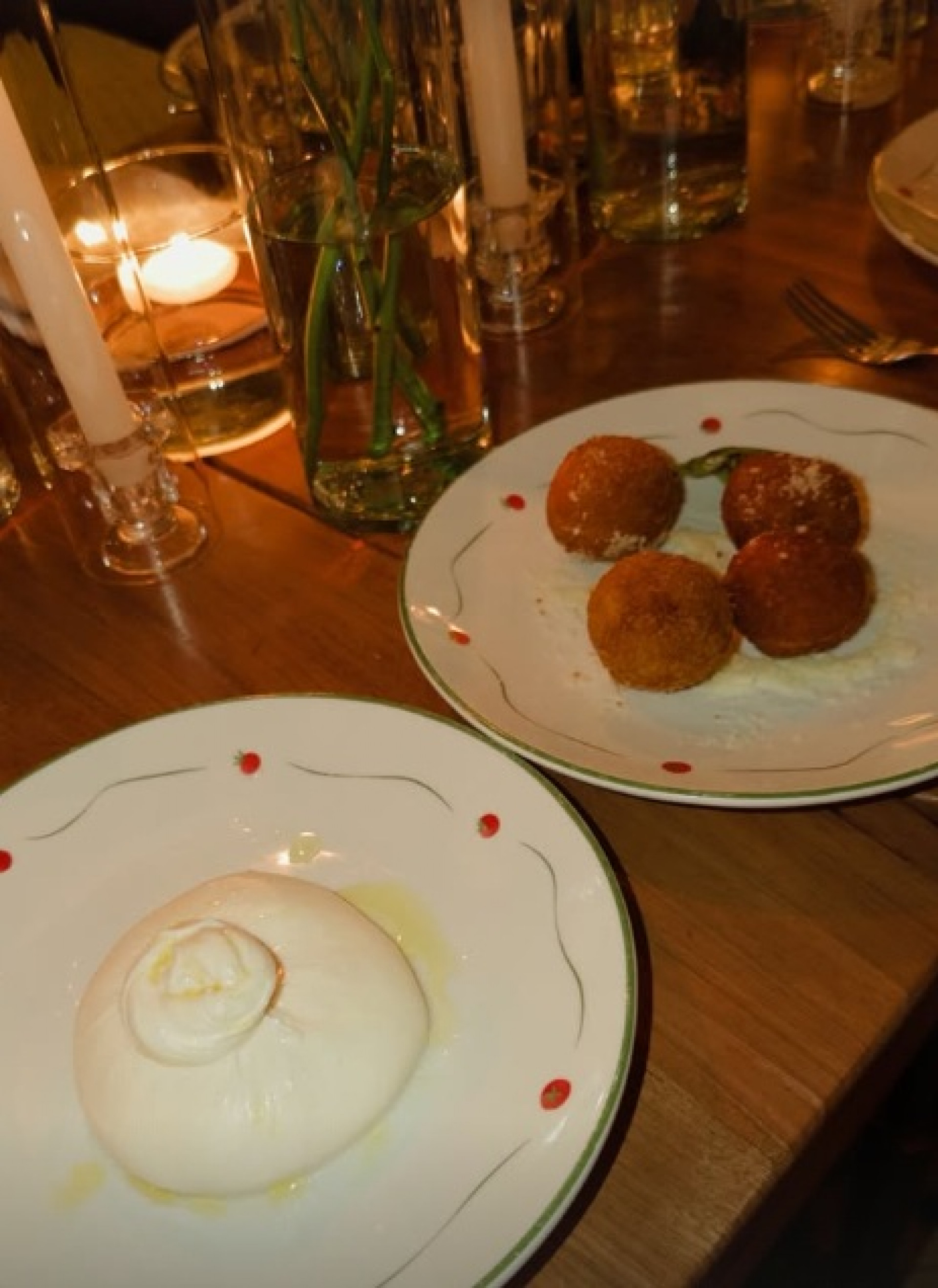 Detalhe da comida no aniversário de Deborah Secco - Reprodução / Instagram