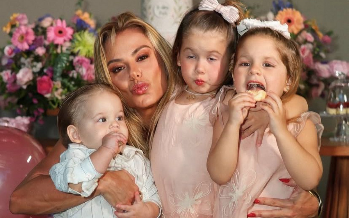 Poliana e os netos, Maria Alice, Maria Flor e José Leonardo