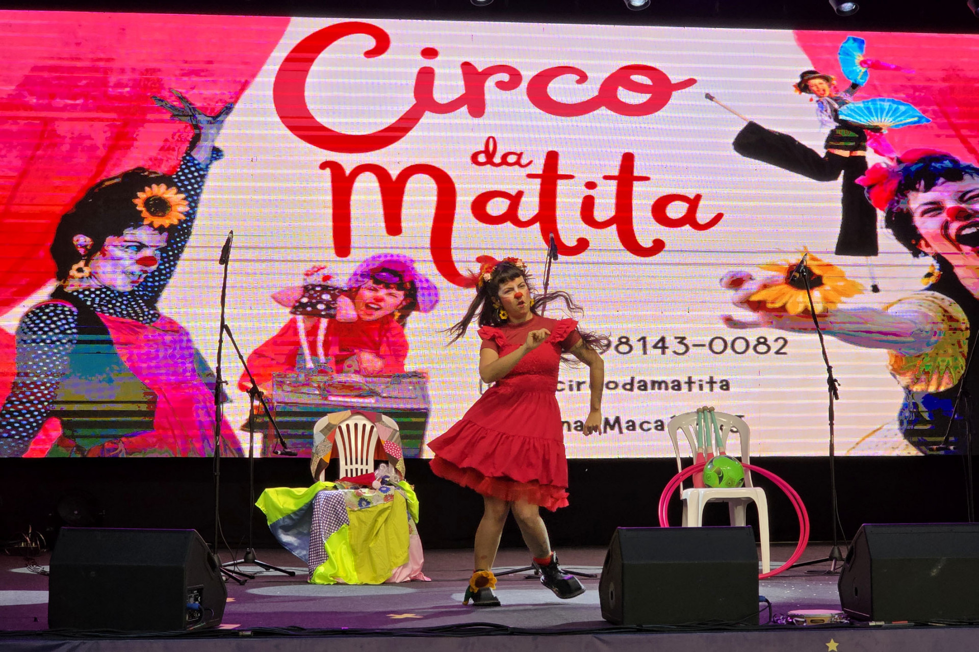 A Vila do Noel em Macaé traz luzes, música e magia para aquecer o espírito natalino de quem visita - Foto: Divulgação