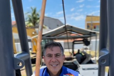 Dr Serginho acompanha início da revitalização da Praia do Siqueira e reforça marca da gestão na recuperação ambiental