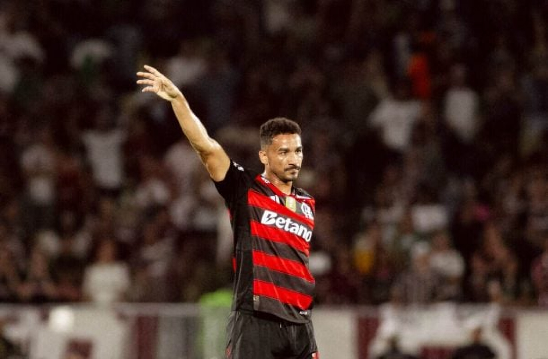 Gol na final da Libertadores coroa temporada de Danilo pelo Flamengo