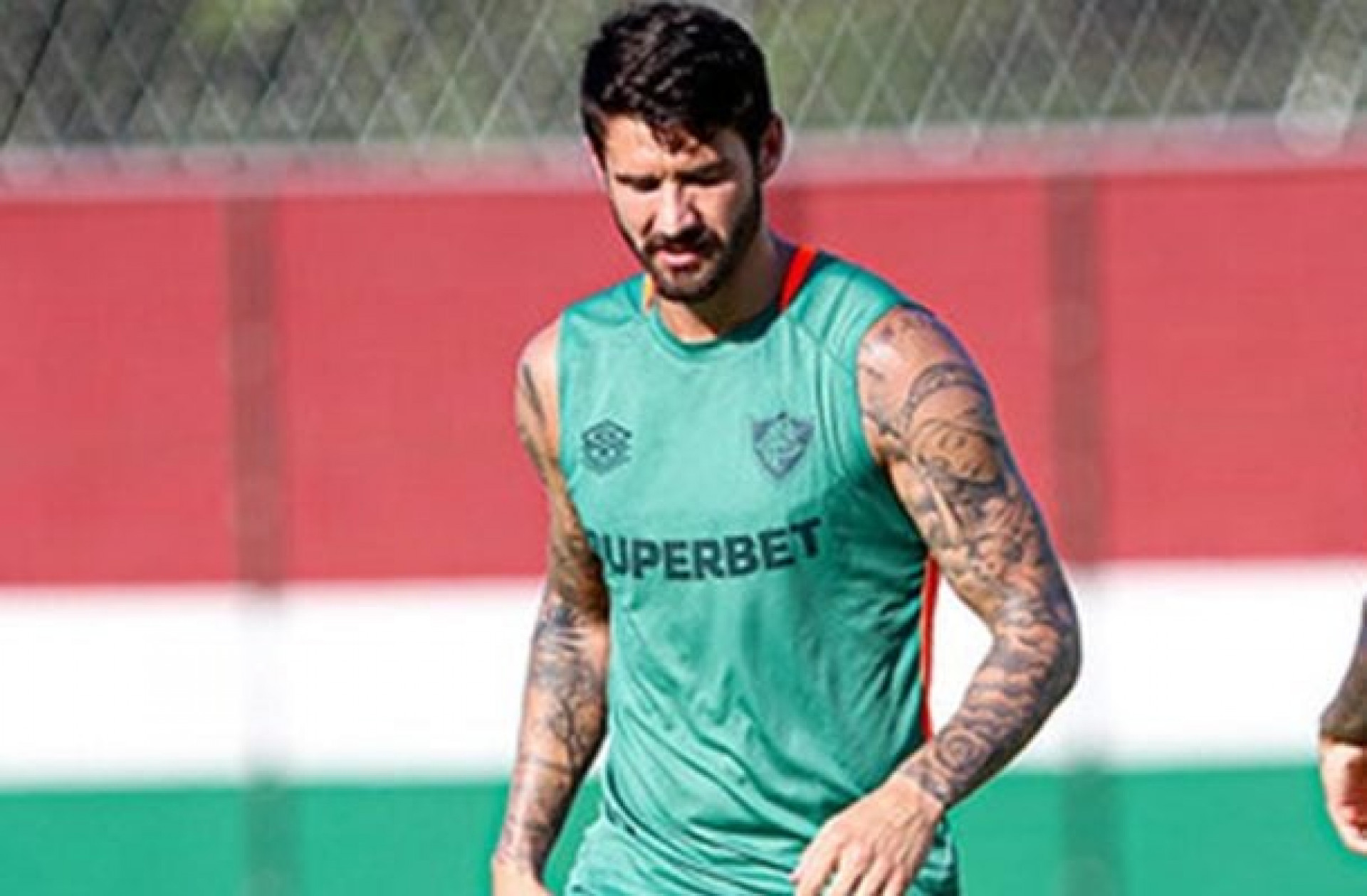 Fluminense prioriza contratação de centroavante para 2026