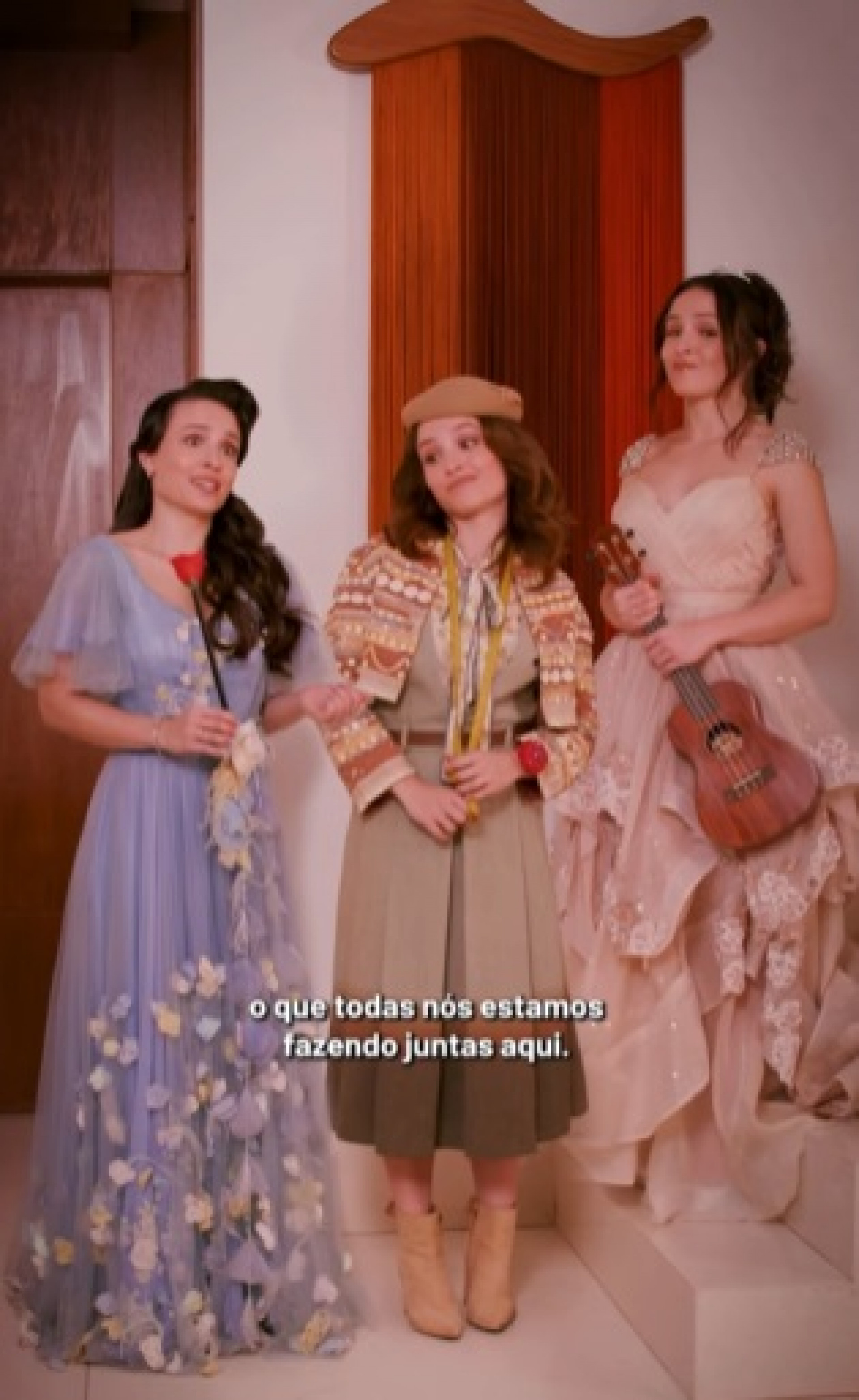 Larissa Manoela relembrou seus papéis ao longo dos 20 anos de carreira  - Reprodução/Instagram