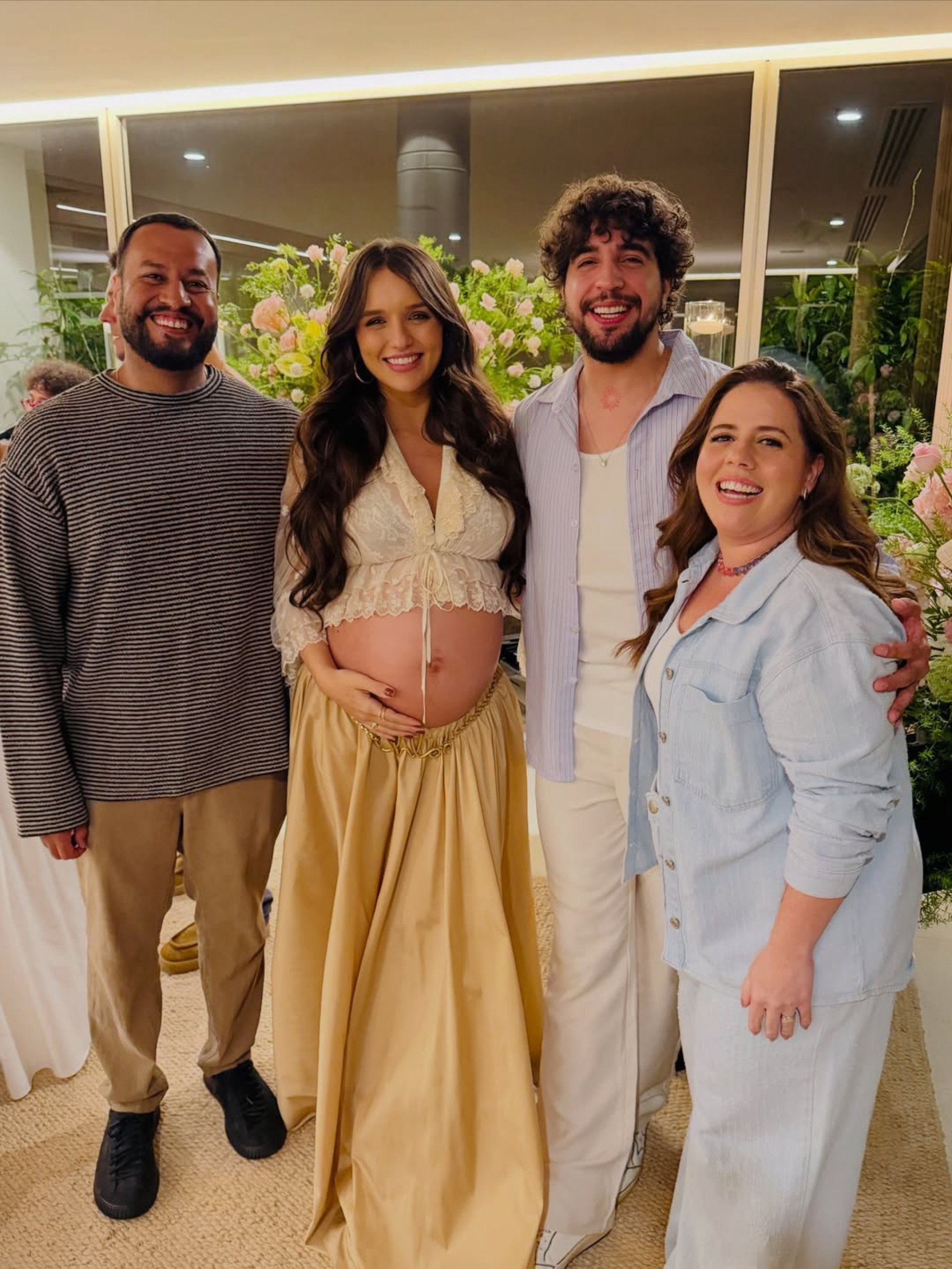 Tati Machado e Bruno Monteiro em encontro com Rafa Kalimann e Nattanzinho  - Reprodução/Instagram