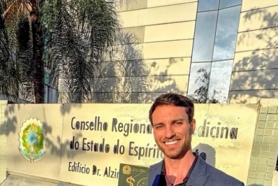 Ex-BBB Lucas Bissoli se forma em medicina e pega registro profissional