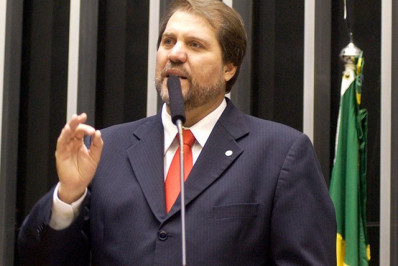 Deputado pede vista em análise do acordo Mercosul-UE na comissão do Parlasul