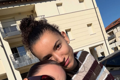 Bruna Unzueta compartilha fotos com Gabi Guimarães