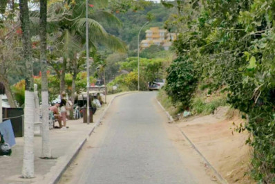 Mutirão de limpeza e manutenção bloqueia rua da Orla em João Fernandes nesta quarta (3), em Búzios