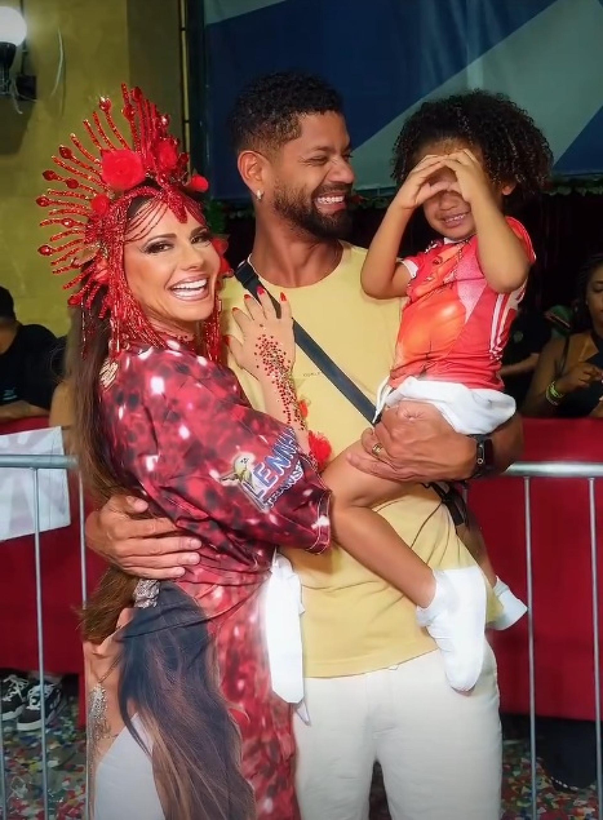 Viviane Araujo, Guilherme Militão e Joaquim - Reprodução / Instagram